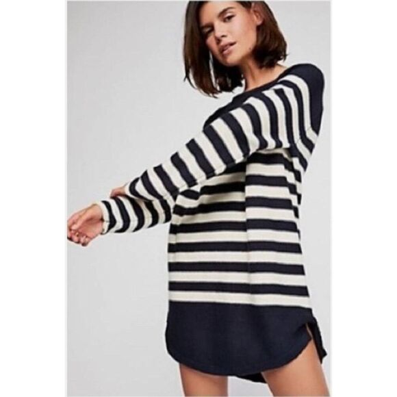 Free People Beach 100% Cotton Striped Renegade Tunic Sweater - Picture 2 of 13
